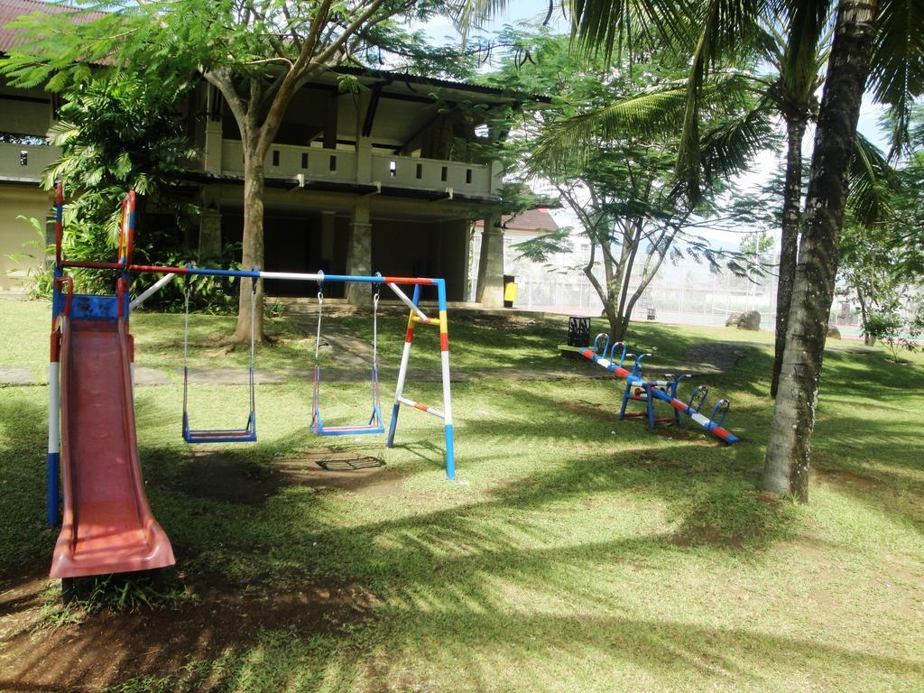 Sutanraja Hotel Manado Exterior photo