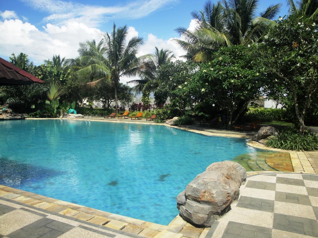 Sutanraja Hotel Manado Exterior photo