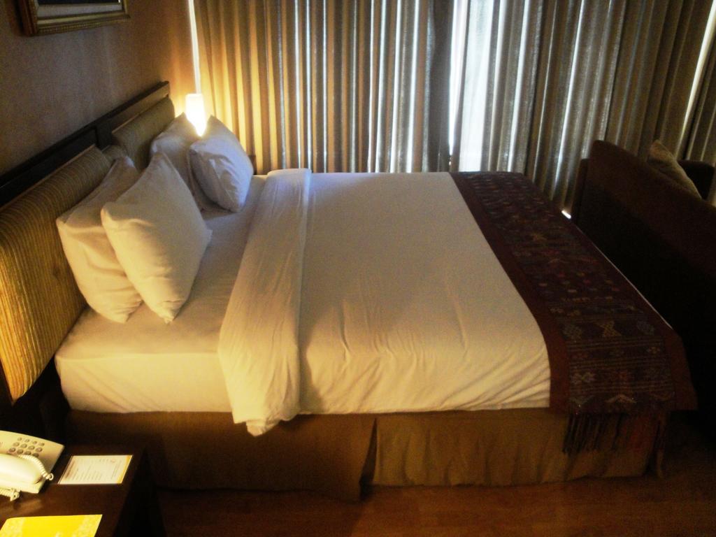 Sutanraja Hotel Manado Room photo