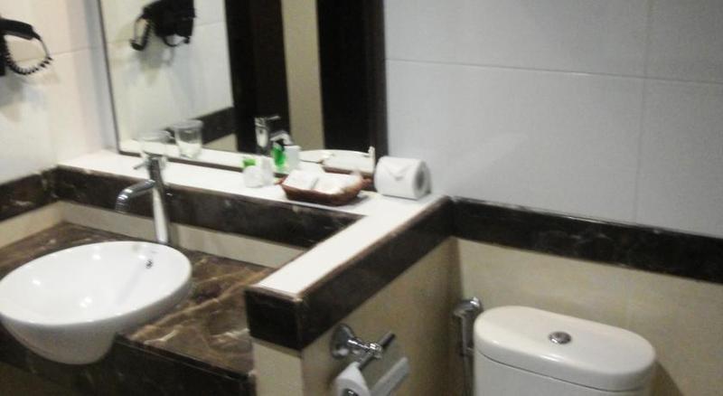 Sutanraja Hotel Manado Exterior photo