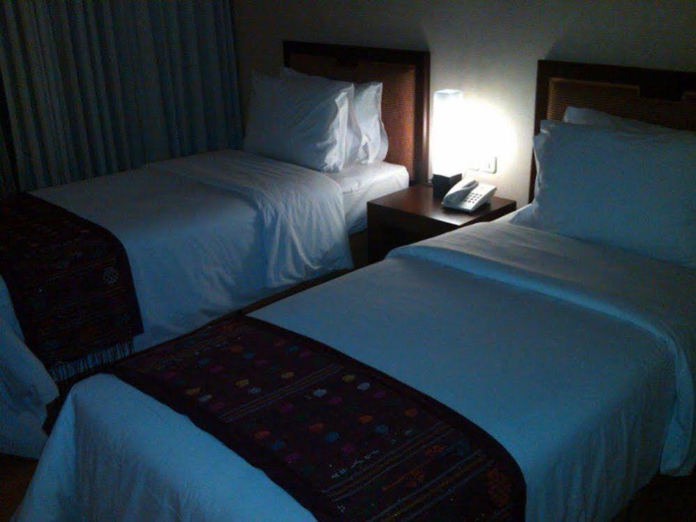 Sutanraja Hotel Manado Exterior photo