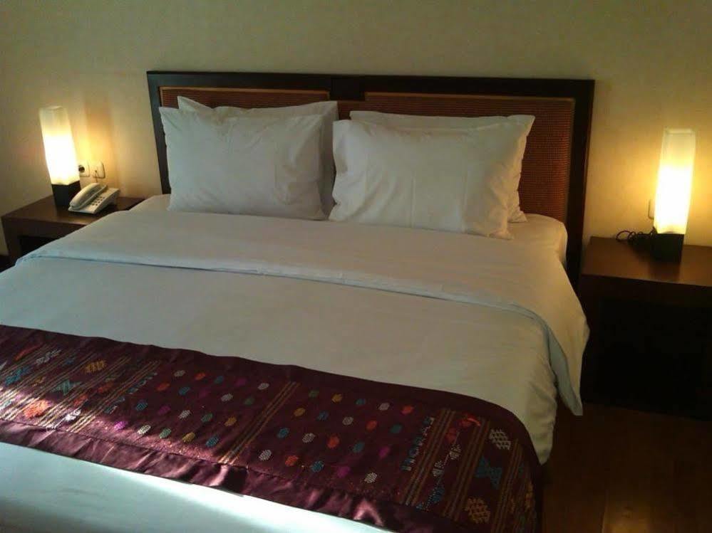 Sutanraja Hotel Manado Exterior photo